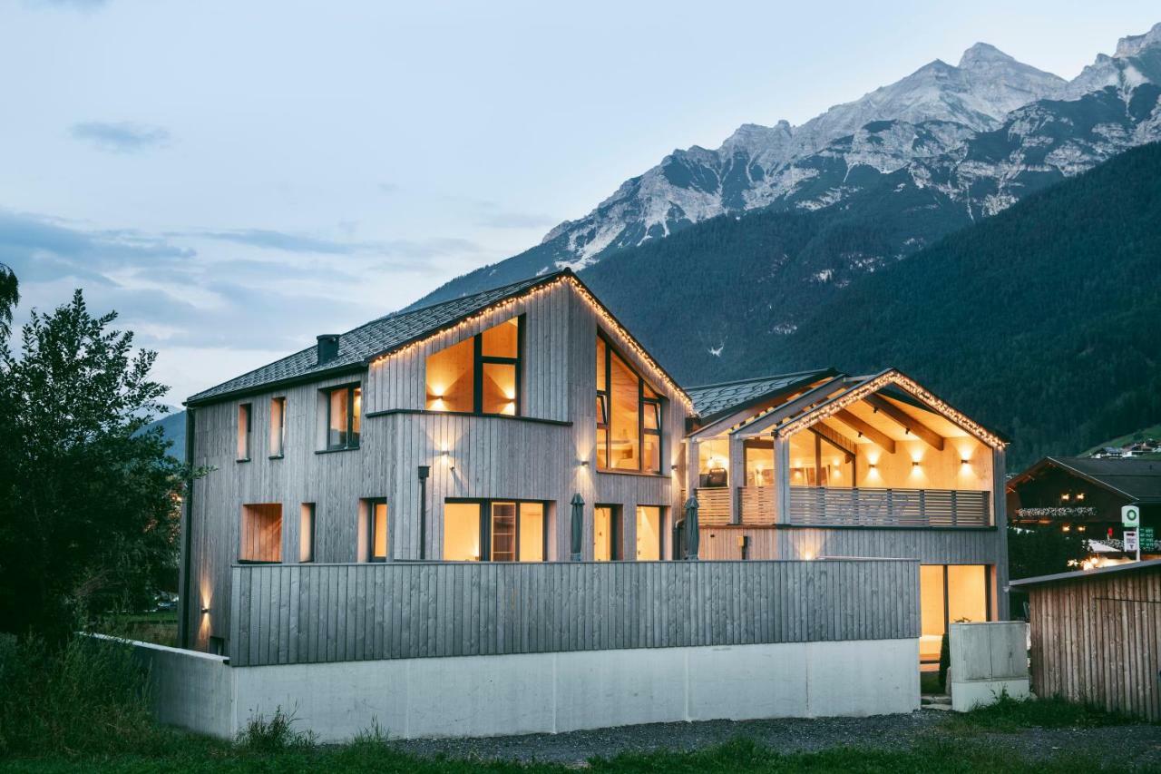 Ferienhaus Zum Stubaier Gletscher - Dorf Neustift im Stubaital Exterior photo